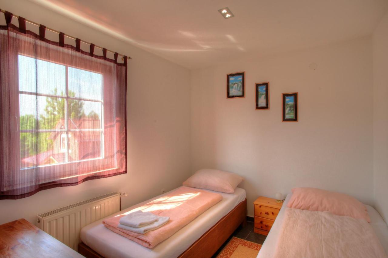 Bokun Apartments II Sisak Exterior foto